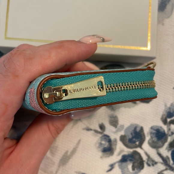 Emilio Pucci Card Case - Picture 6 of 8